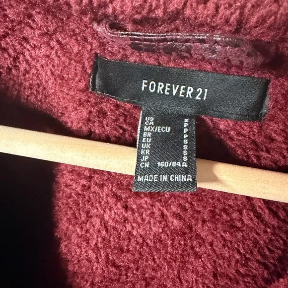 Forever 21 Faux Shearling Snakeskin Moto Jacket – Size S - Picture 3 of 3